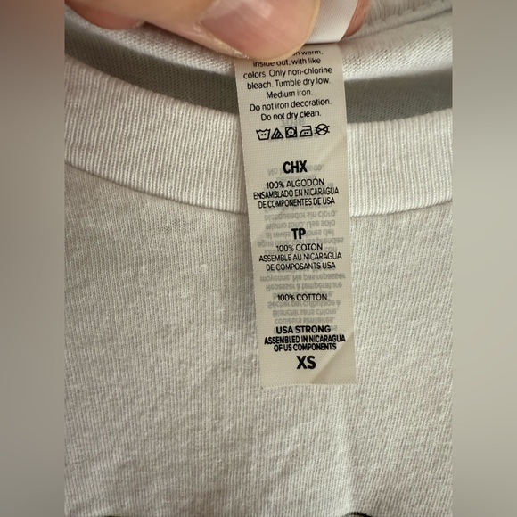 Canvas Disney Princess The Eras Tour Graphic Print Cropped Shirt Women’s SZ XS - Picture 3 of 7